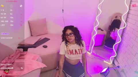 Snapshot of kristen_tay chatting on February 2025 02:53:02 PM kristen_tay online show from February 2025 02:53:02 PM