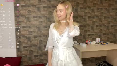 Alisa online show from May 2026 04:56:01 PM