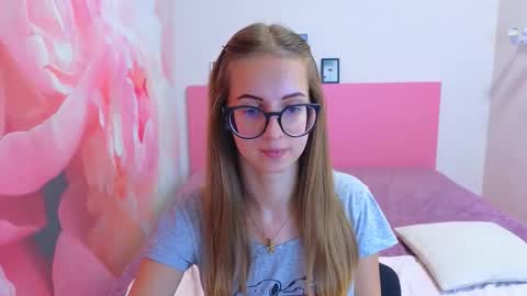 Kristina Adel online show from November 2025 08:13:02 AM