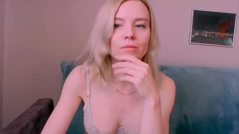 Snapshot of kristina_vagner chatting on February 2026 03:39:01 AM kristina_vagner online show from February 2026 03:39:01 AM