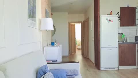 Kristi online show from September 2025 04:45:02 AM