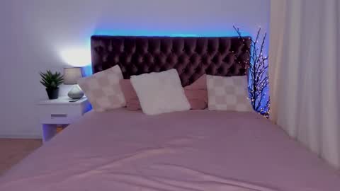 Snapshot of kristivegas chatting on December 2024 02:06:02 PM KristiVegas online show from December 2024 02:06:02 PM