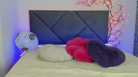 Snapshot of kristivegas chatting on November 2025 02:08:01 PM KristiVegas online show from November 2025 02:08:01 PM