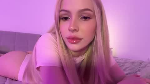 Snapshot of kristy_babe chatting on October 2025 08:17:02 PM Kristy and Alice online show from October 2025 08:17:02 PM