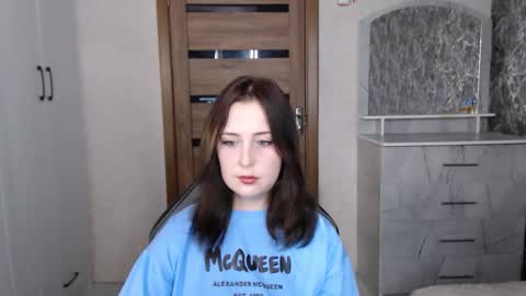 Kristy online show from October 2025 05:48:02 AM