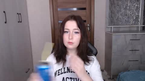 Kristy online show from November 2025 08:15:01 AM