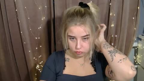 KristyFlowers online show from December 2024 06:54:01 AM