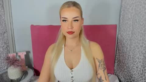 Snapshot of kristyflowers chatting on March 2026 08:00:01 PM KristyFlowers online show from March 2026 08:00:01 PM
