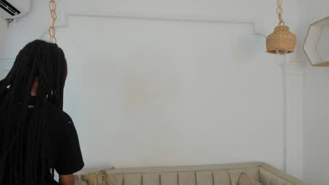 Cristina online show from October 2025 07:11:01 PM