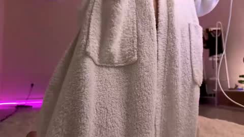 kristi online show from March 2026 08:04:02 PM