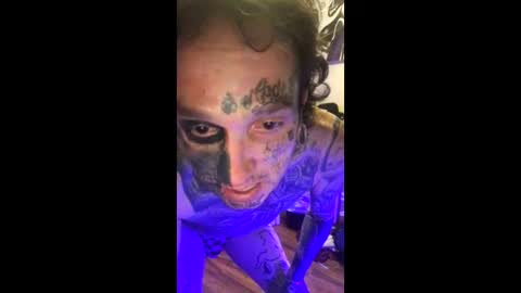 Snapshot of krocknrollvidez chatting on February 2026 04:57:02 AM Master cock online show from February 2026 04:57:02 AM