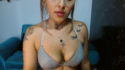 Snapshot of kronikafuckass chatting on February 2025 09:37:02 PM kronikafuckass online show from February 2025 09:37:02 PM