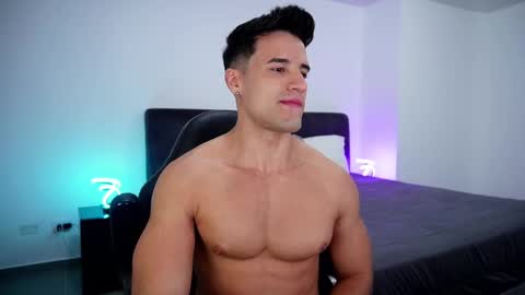 Snapshot of krops_ chatting on February 2025 05:09:01 AM KROPS online show from February 2025 05:09:01 AM