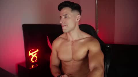 Snapshot of krops_ chatting on November 2025 08:05:02 AM KROPS online show from November 2025 08:05:02 AM