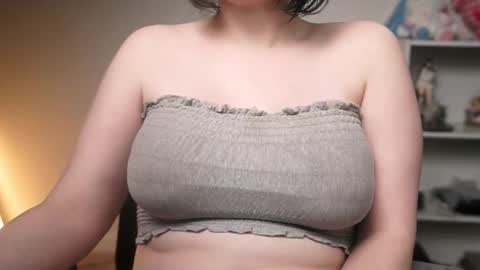 Krystal Syx online show from March 2026 08:44:01 PM