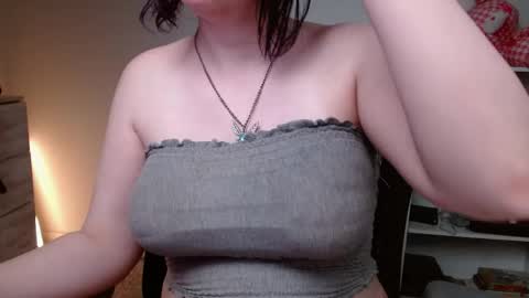 Krystal Syx online show from April 2026 10:25:02 PM