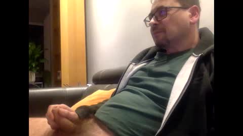 krzysztof1977 online show from December 2024 10:18:01 PM