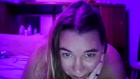 Snapshot of ktouchvision chatting on June 2026 03:42:01 AM Curv Daze online show from June 2026 03:42:01 AM