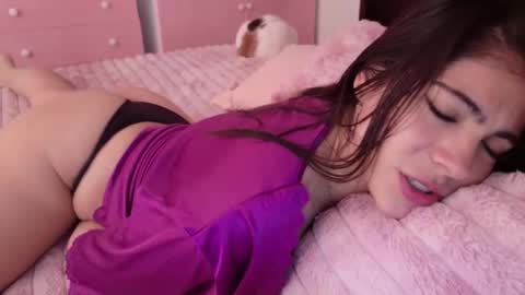 Snapshot of kuma_cam chatting on February 2026 01:05:02 PM KUMA -Tw SweetKuma online show from February 2026 01:05:02 PM