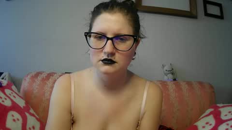 Snapshot of kunzitegoddess chatting on January 2025 04:57:01 PM Samantha online show from January 2025 04:57:01 PM