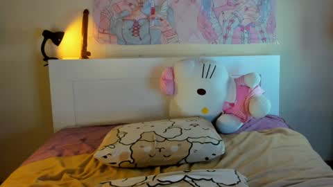 Snapshot of kuraii_ chatting on December 2024 03:18:02 AM Anna online show from December 2024 03:18:02 AM