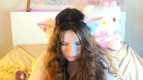 Snapshot of kuraii_ chatting on January 2025 03:45:01 AM Anna online show from January 2025 03:45:01 AM