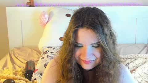 Snapshot of kuraii_ chatting on January 2025 10:17:02 PM Anna online show from January 2025 10:17:02 PM