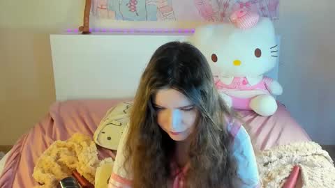 Snapshot of kuraii_ chatting on February 2025 08:31:02 AM Anna online show from February 2025 08:31:02 AM