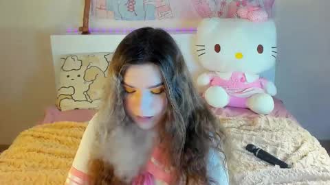 Snapshot of kuraii_ chatting on February 2025 02:37:01 AM Anna online show from February 2025 02:37:01 AM