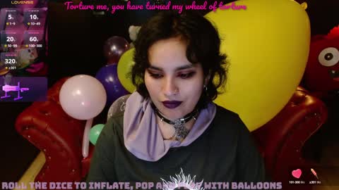 Snapshot of kureiji_fetish chatting on December 2024 07:13:02 AM Fetiche Woman online show from December 2024 07:13:02 AM