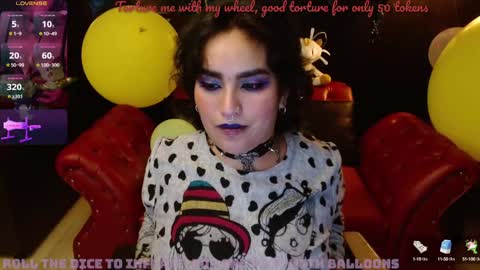 Snapshot of kureiji_fetish chatting on January 2025 07:06:02 AM Fetiche Woman online show from January 2025 07:06:02 AM