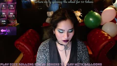 Snapshot of kureiji_fetish chatting on January 2025 07:53:01 AM Fetiche Woman online show from January 2025 07:53:01 AM