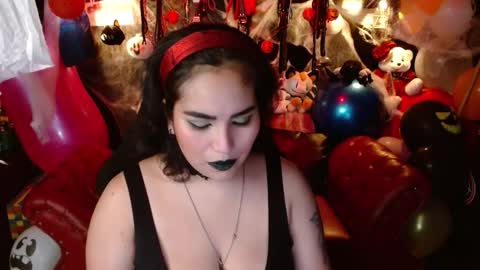 Snapshot of kureiji_fetish chatting on October 2025 10:21:02 PM Fetiche Woman online show from October 2025 10:21:02 PM