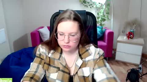 Snapshot of kuri_u chatting on January 2026 09:35:02 AM kuri_u online show from January 2026 09:35:02 AM