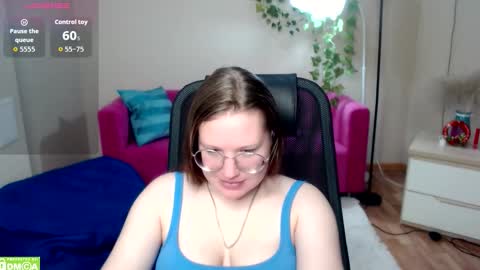 Snapshot of kuri_u chatting on February 2026 09:13:01 AM kuri_u online show from February 2026 09:13:01 AM