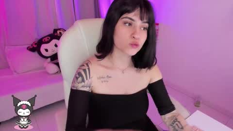   online show from December 2025 02:18:01 AM