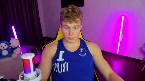 kurt_hanssen online show from December 2024 03:33:02 PM