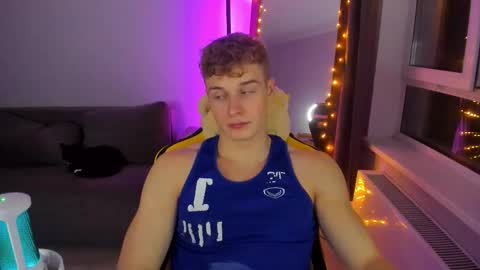 kurt_hanssen online show from October 2025 08:16:02 PM