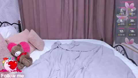 Snapshot of kvetachka chatting on December 2024 04:14:01 AM Kvetachka Thu-Sun 0900am-1500pmGTM2 online show from December 2024 04:14:01 AM