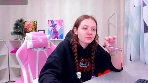 Snapshot of kvetachka chatting on January 2025 12:33:01 AM Kvetachka Thu-Sun 0900am-1500pmGTM2 online show from January 2025 12:33:01 AM