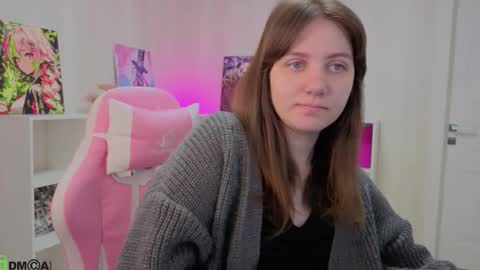 Snapshot of kvetachka chatting on September 2025 12:23:02 AM Kvetachka Thu-Sun 0900am-1500pmGTM2 online show from September 2025 12:23:02 AM