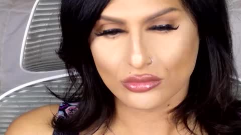 Kick online show from October 2025 07:02:01 PM