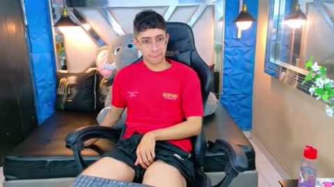 Snapshot of kygo_williams chatting on September 2025 02:29:02 PM Kygo online show from September 2025 02:29:02 PM