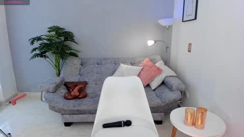 Snapshot of kylamorrison chatting on December 2024 03:33:01 PM I am Kyla online show from December 2024 03:33:01 PM