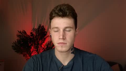 Kyle online show from December 2024 07:32:02 PM