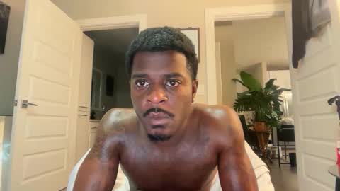 Snapshot of kylekickstand chatting on December 2025 04:40:01 AM Kyle Kickstand online show from December 2025 04:40:01 AM