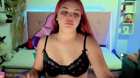 k ylie online show from June 2026 09:56:02 PM