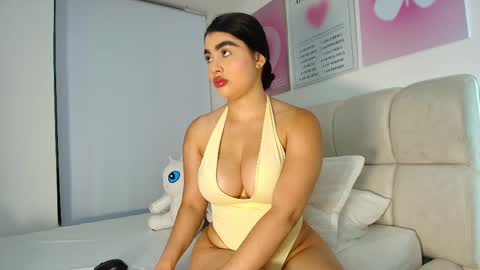 Snapshot of kylie_jenn2 chatting on May 2026 05:49:01 AM kylie jenn2 online show from May 2026 05:49:01 AM