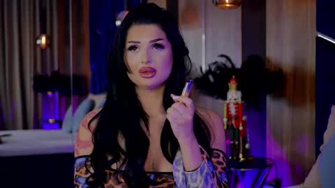 Snapshot of kylie_kroft chatting on December 2025 10:17:02 PM Kylie online show from December 2025 10:17:02 PM