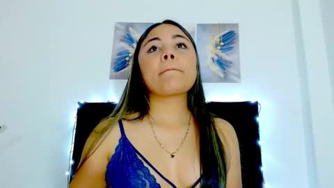 Paola online show from January 2025 05:28:01 PM